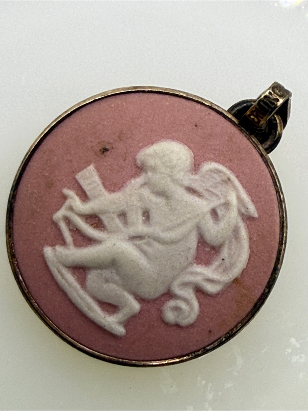 Antique sterling silver Pink lilac Wedgewood Cameo Disc Pendant charm cherub ⭐️ - Picture 16 of 16